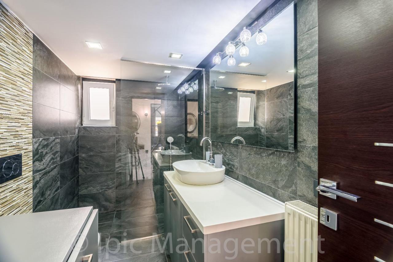 Elegant 2Br Apt Rooftop Pool & Walk To Old Town Chania (Crete) Exterior photo